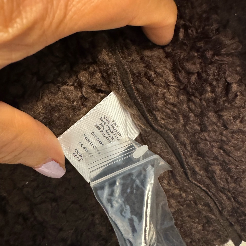 Talbots Dark Brown Shearling Vest - Picture 4 of 8